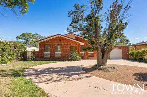 Property photo of 18 Daintree Crescent Kaleen ACT 2617