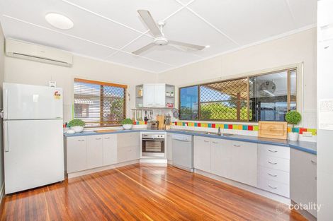 Property photo of 21 Steffensen Street Svensson Heights QLD 4670