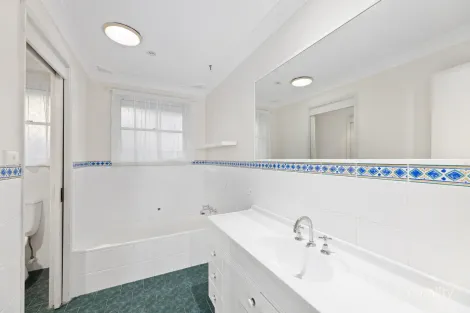 Property photo of 75 Osprey Drive Illawong NSW 2234