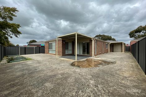 Property photo of 15 Taunton Grove Derrimut VIC 3026