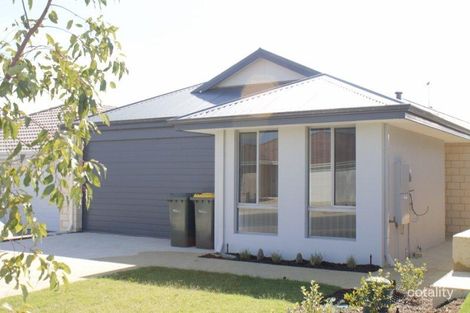 30 Leschenault Loop, Banksia Grove, WA 6031