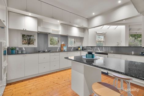 Property photo of 10 Arundel Crescent Surrey Hills VIC 3127