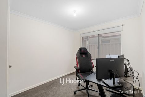 Property photo of 5 Reeves Approach Dalyellup WA 6230