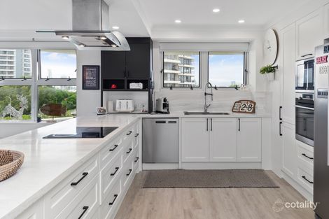 Property photo of 13/12 Commodore Drive Surfers Paradise QLD 4217