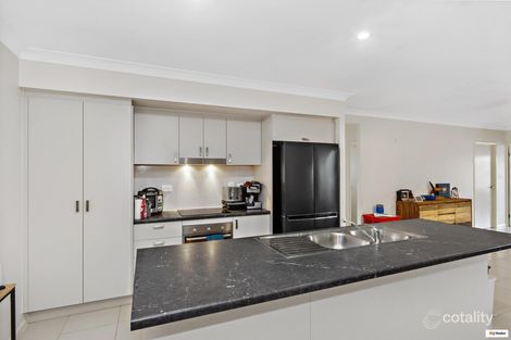 Property photo of 31 Barratonia Way Mount Low QLD 4818