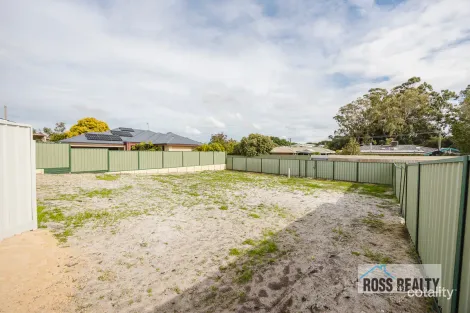 Property photo of 11 Holmwood Way Embleton WA 6062