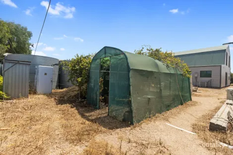 Property photo of 9 Gardner Street Price SA 5570