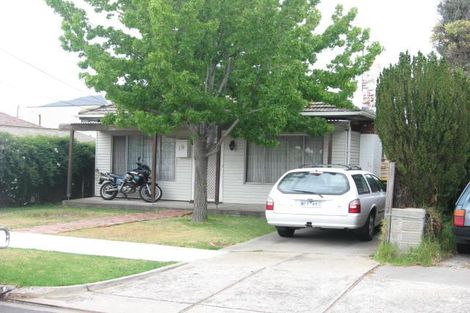 19 Salisbury St, Newport, VIC 3015