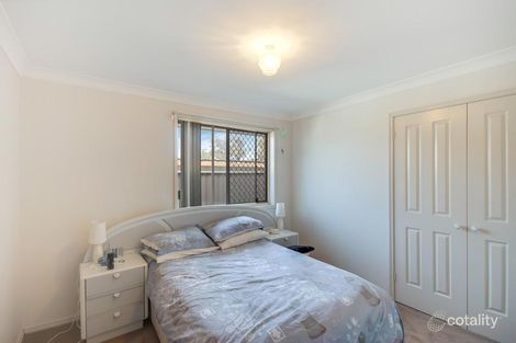 Property photo of 2/5 Hume Boulevard Killarney Vale NSW 2261