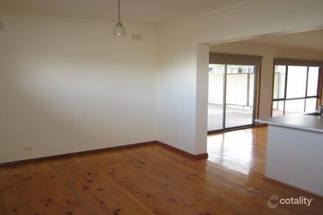 Property photo of 11 June Avenue Hamlyn Heights VIC 3215