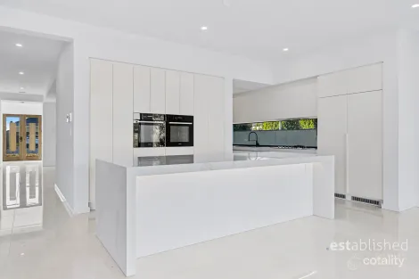 Property photo of 3 Rhode Island Close Point Cook VIC 3030