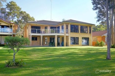 Property photo of 15 The Peninsula Killarney Vale NSW 2261