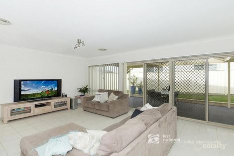 Property photo of 11 Vantage Circuit Cameron Park NSW 2285