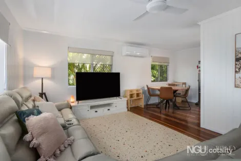 Property photo of 58 Blackall Street Basin Pocket QLD 4305