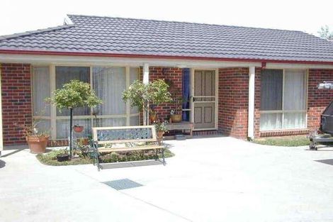 Property photo of 2/33 Terrence Drive Cranbourne North VIC 3977