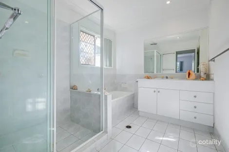 Property photo of 22 Anna Louise Terrace Windaroo QLD 4207