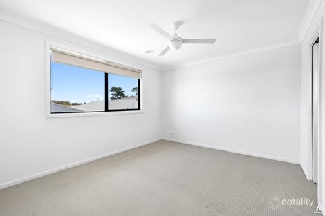 Property photo of 41 Barley Crescent Clyde North VIC 3978