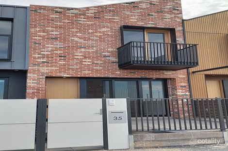 35 Albany Lane, Port Adelaide, SA 5015