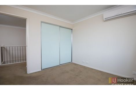 Property photo of 4 Sovereign Circuit Glenfield NSW 2167