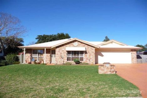 6 Bushnell Ct, Rockville, QLD 4350