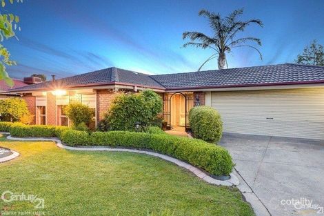 30 Courtenay Ave, Cranbourne North, VIC 3977