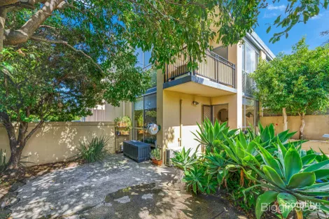 Property photo of 2/2 St Kinnord Street Aberfeldie VIC 3040