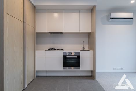 1607/8 Pearl River Rd, Docklands, VIC 3008