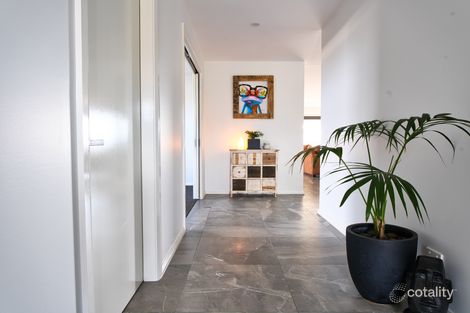 Property photo of 1A Stevenson Way Orange NSW 2800