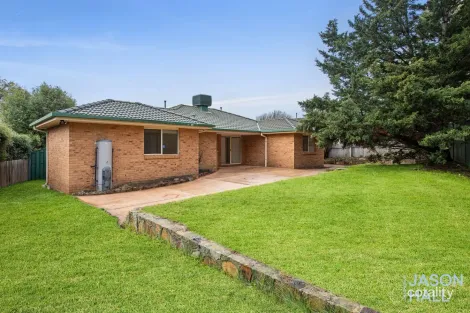 Property photo of 50 Magenta Square Amaroo ACT 2914
