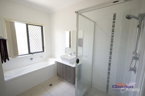 Property photo of 1 Hilltop Terrace Springfield Lakes QLD 4300