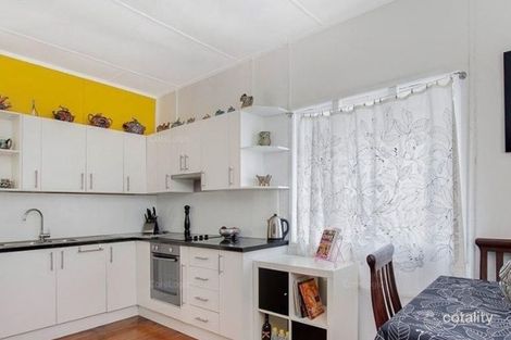 43 Raeburn St, Manly, QLD 4179