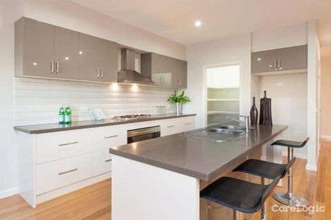 Property photo of 48 Middlesborough Drive Craigieburn VIC 3064