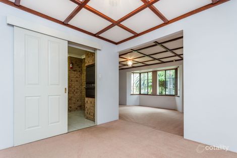 Property photo of 22 Turfan Way Lake Coogee WA 6166