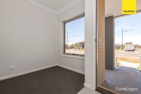 Property photo of 23 Creekwood Way Cobblebank VIC 3338