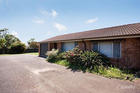 Property photo of 2/81 Manuka Parade Gorokan NSW 2263