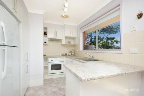 Property photo of 2/81 Manuka Parade Gorokan NSW 2263