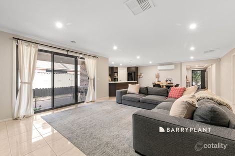 Property photo of 22 Wild Cherry Avenue Pakenham VIC 3810