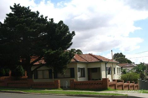 221 Juno Pde, Greenacre, NSW 2190