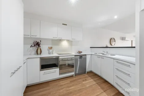 Property photo of 10/2 Eldridge Crescent Garran ACT 2605