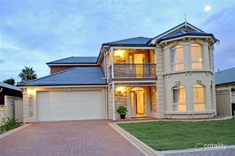 10 Carnarvon Ave, Glenelg North, SA 5045
