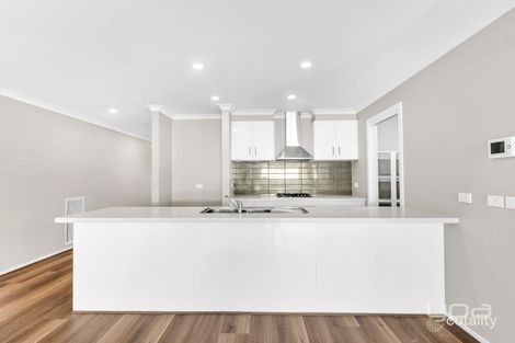 Property photo of 18 Walton Loop Point Cook VIC 3030
