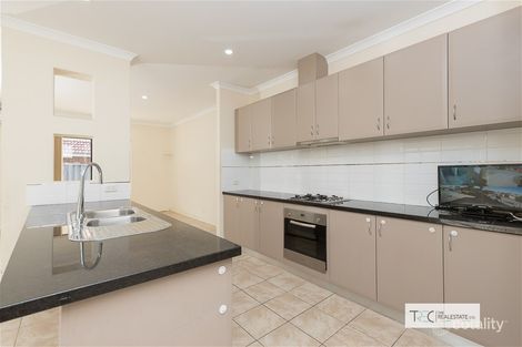 Property photo of 19 Litoria Turn Baldivis WA 6171