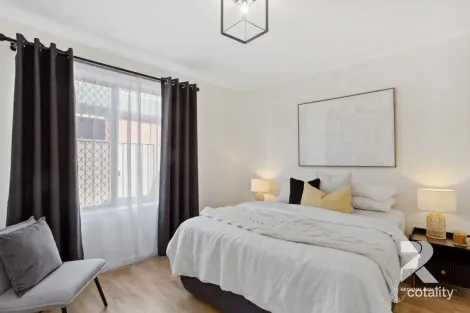 Property photo of 2/555 Torrens Road St Clair SA 5011