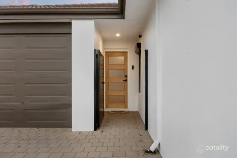 Property photo of 2A Warrender Heights Secret Harbour WA 6173