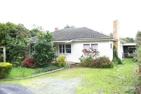 2205 Warburton Hwy, Launching Place, VIC 3139