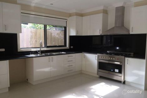 Property photo of 2/28 Laura Road Knoxfield VIC 3180
