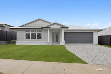 Property photo of 17 Valley Road Deebing Heights QLD 4306
