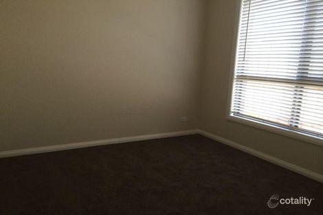 Property photo of 2/28 Laura Road Knoxfield VIC 3180