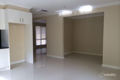 Property photo of 2/28 Laura Road Knoxfield VIC 3180
