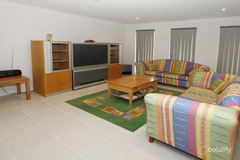 Property photo of 15 Balcomore Gardens Wanneroo WA 6065